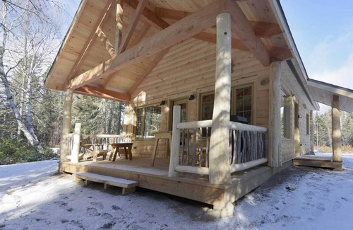 La Malbaie Ski Chalet | Chalets de Môh - HURON
