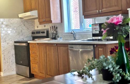 Longueuil Apartment | Chaleureux 3BDR à 5 min de Montreal