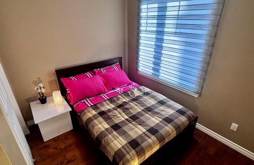 Longueuil Apartment | Chaleureux 3BDR à 5 min de Montreal