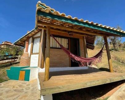 Carrancas Ski Chalet | Chalezinho Mata Virgem - perto do centro e cachoeiras, cozinha completa e churrasqueira