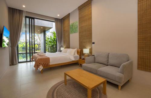 Chalong Villa | Chalong Bay View 3BR Pool Villa Long One B10