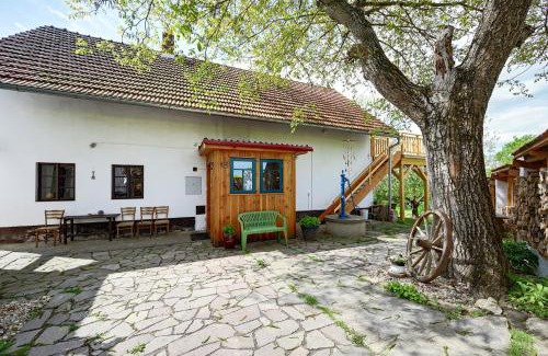 Kolin 2 House | Chalupa Ořešák - Walnut House