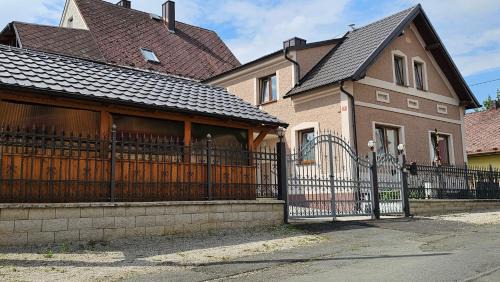 Tlumacov House | Chalupa u Rádlů