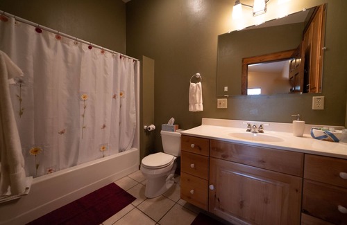 Pinedale Bed & Breakfast | Chambers House B&B