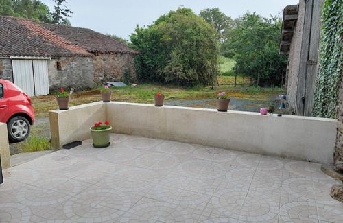 Saint-Hilaire-le-Vouhis House | Chambre à la campagne