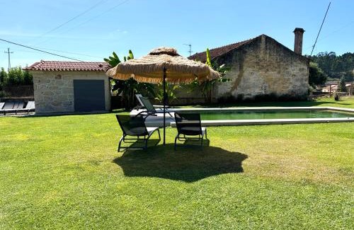 Santa Maria da Feira House | Chambre 1 Jardin & Lumière