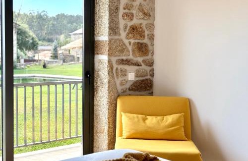 Santa Maria da Feira House | Chambre 1 Jardin & Lumière