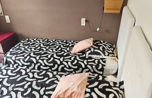 Lezignan-Corbieres House | Chambre 2 lit simple avec balcon