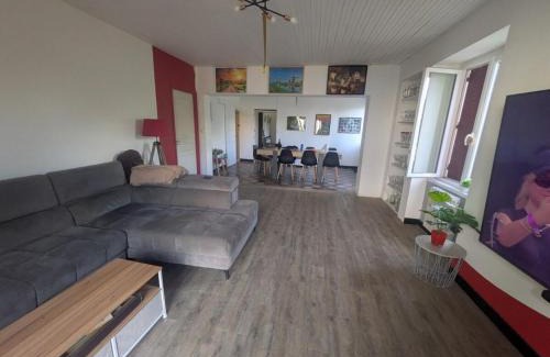 Les-Trois-Moutiers House | Chambre a 5 min de Center Parc bois aux daims