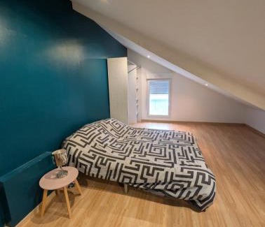 Les-Trois-Moutiers House | Chambre a 5 min de Center Parc bois aux daims