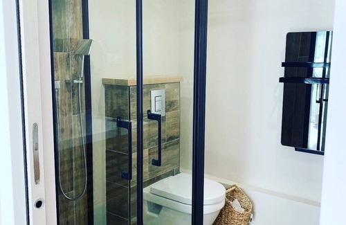 Monteux Bed & Breakfast | Chambre Avec Accès Parc et Piscine