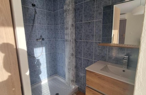 Marcorignan House | Chambre avec piscine partagée
