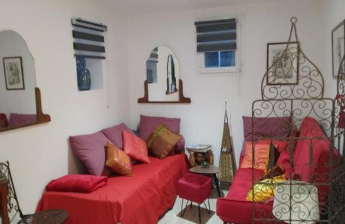 Perigueux Bed & Breakfast | Chambre César- au 1er - Villa Chaumonty