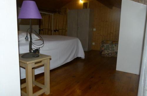 Ornezan House | Chambre chez l'habitant dans maison typique gersoise