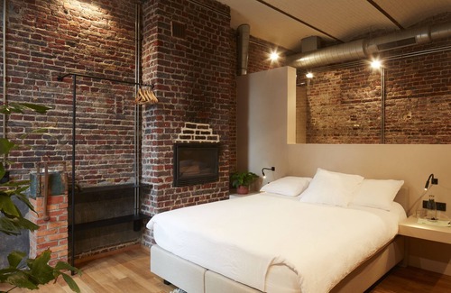 Stationsbuurt Noord Bed & Breakfast | Chambre d'Amis by Alix