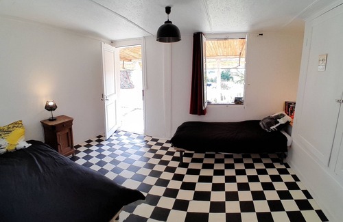 Saint-Martin-I'Astier Bed & Breakfast | Chambre D'hôte à la Campagne au Domaine du Baron
