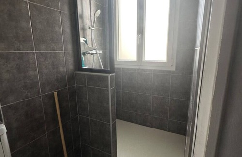 Fleury-les-Aubrais Bed & Breakfast | Chambre d'hôte located 5min walk from Fleury les Aubrais train station