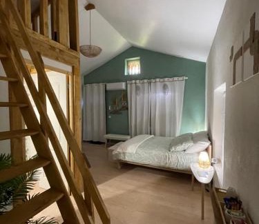 Saint-Laurent-d'Onay Bed & Breakfast | Chambre d hôte en Drôme des collines pour 2 à 4 personnes