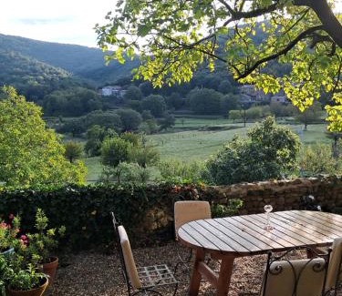 Mialet Bed & Breakfast | Chambre d'Hôte dans MAS proche Anduze Cévennes avec piscine