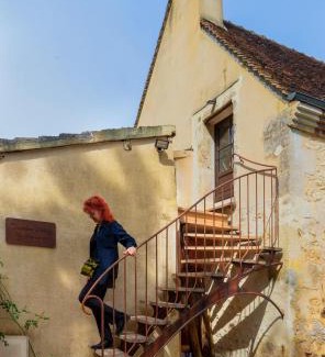 La Perriere Bed & Breakfast | Chambre d'Hôtes chez Artiste Verrier, La Perrière - Perche