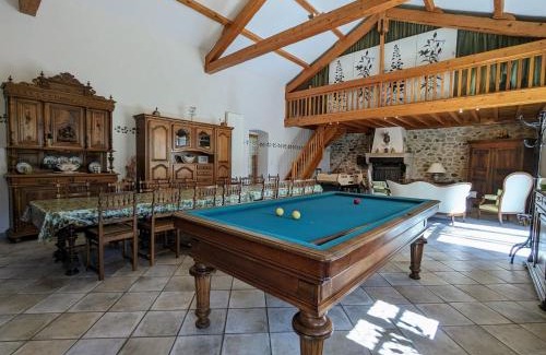 Retournac Bed & Breakfast | Chambre d'hôtes en ferme restaurée avec piscine et espace pour groupes - FR-1-582-504