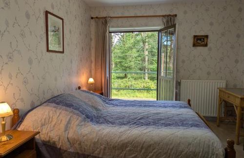 Ligny-le-Ribault Bed & Breakfast | Chambre d'hôtes 'Perle' avec WiFi, TV, petit-déjeuner inclus - FR-1-590-508