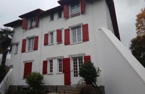 Sare Bed & Breakfast | Chambre d'hôtes Larhun Zola