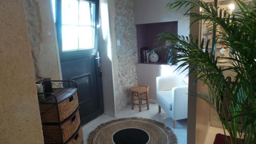 Monprimblanc Bed & Breakfast | Chambre d'hôtes Le Paon Blanc