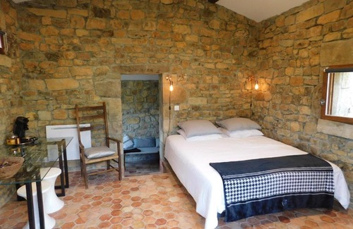 Vesseaux Bed & Breakfast | Chambre d'hôtes les Cerisiers