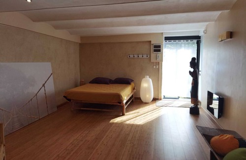 Fontes Bed & Breakfast | Chambre D'hôtes in a former presbytery between sea and lake