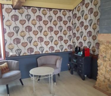 Bernadets-Debat Bed & Breakfast | CHAMBRE DOUBLE AVEC PISCINE ET JACUZZI