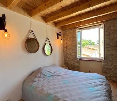 Fenols House | Chambre du vieux bourg