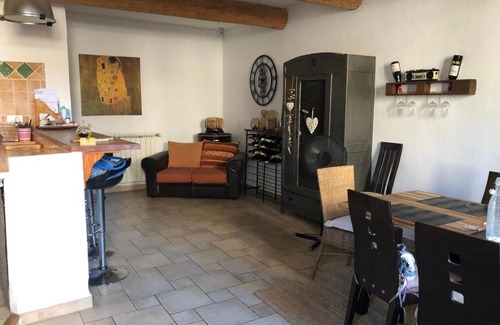 Graveson House | Chambre et sdb privées chez l'habitant