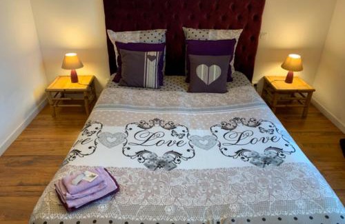 Corcoue-sur-Logne Bed & Breakfast | Chambre d'hôtes Sous Les Grands Chênes LOVE