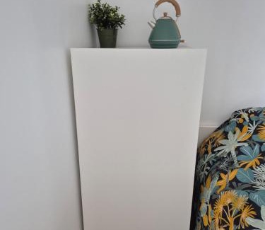 Bouguenais Bed & Breakfast | Chambre indépendante avec terrasse extérieure proche aéroport et Nantes centre