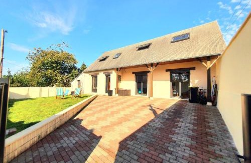 Evreux House | Chambre paisible chez l'habitant en rez de chaussée avec salle d'eau 10 min gare et centre ville