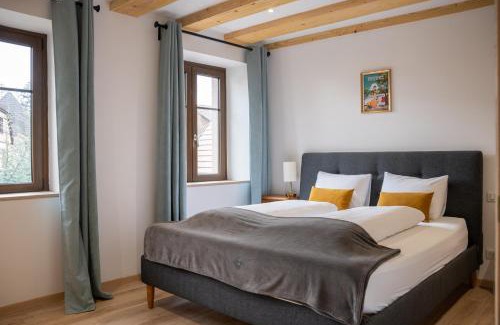 Eguisheim House | Chambre Pin Up Wings