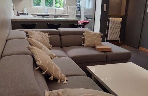 Lille Sud House | Chambre privé dans une maison avec terrasse et jardin salles de bain partagées