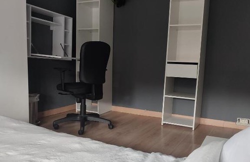 Lille Sud House | Chambre privé dans une maison avec terrasse et jardin salles de bain partagées