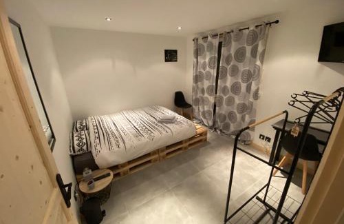 Villiers-en-Biere Bed & Breakfast | Chambre privée