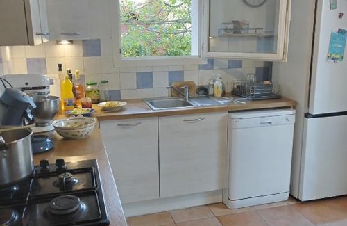 La Saulce House | CHAMBRE PRIVEE chez l'HABITANT SALLE d'eau WC Privatifs