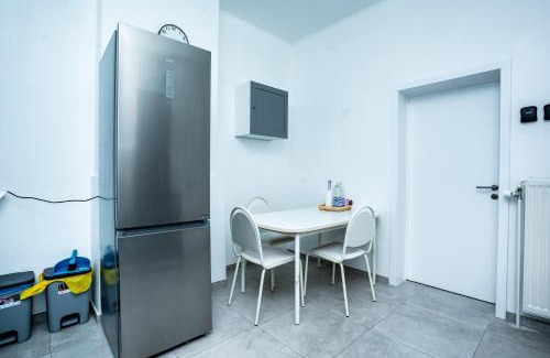 Liege House | Chambre R0 avec salle de bain partagée près de l'hôpital de la Citadelle à Liège