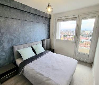 Tarbes House | Chambre tout confort