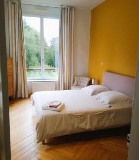 Morvillars Bed & Breakfast | Chambres d'hôtes au Château Léon