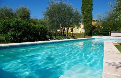 Callian Bed & Breakfast | Chambres d'Hôtes Carpe Diem