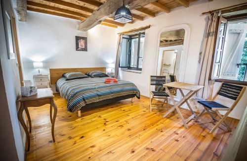 Touget Bed & Breakfast | Chambres d'hôtes, Carla - Quiet former sheepfold with swimming pool and panoramic view