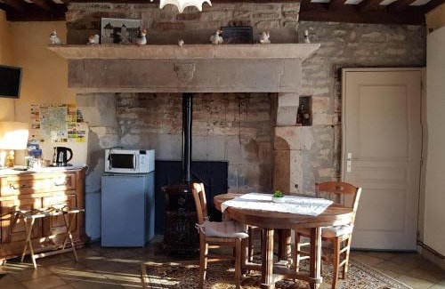 Choye Bed & Breakfast | Chambres de caractère avec parc fermé et stationnement sécurisé - FR-1-583-278