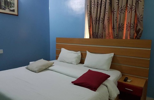 Oshodi-Isolo Hotel | Chamcce Hotel