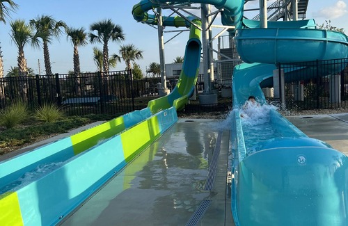 Davenport House | ✨ChampionsGate -SOUTH facing POOL&SPA, 2 FREE WATERPARKS! 8 themed spaces!