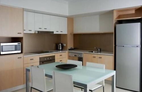 Varsity Lakes Apartment | Chancellor Executive Apartments